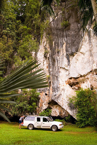 Phang Nga rock climbing